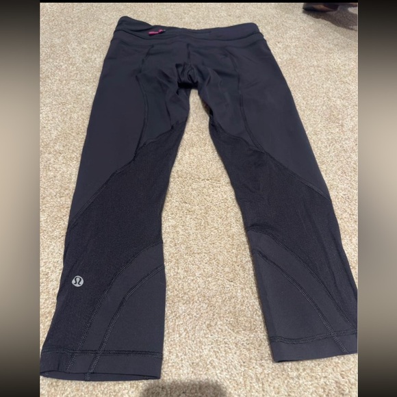 SOLD ON EBAY Lululemon crop leggings sz 6 - Picture 2 of 3